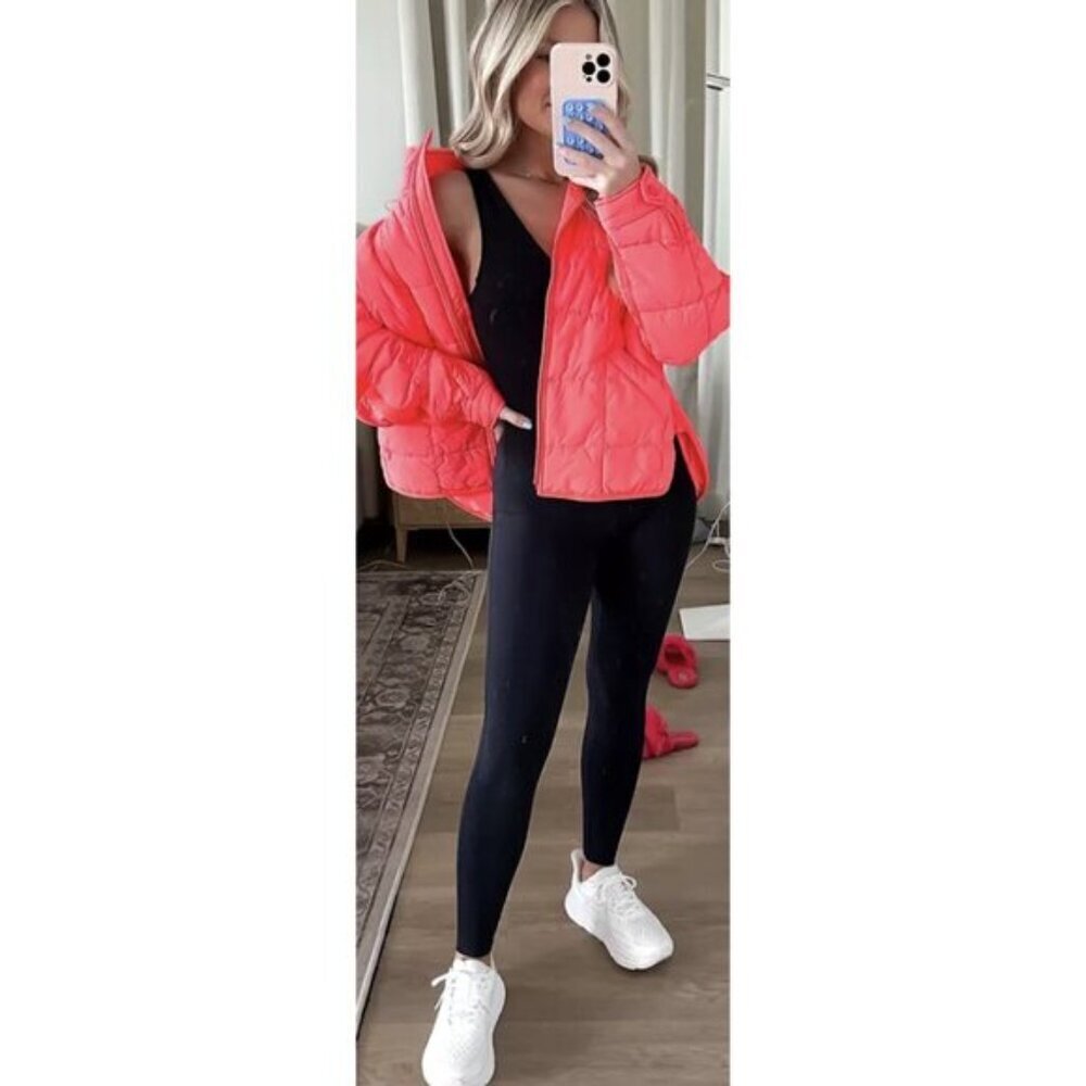 FREE PEOPLE Movement Pippa Packable Puffer in Hot Watermelon Size Medium NWT
